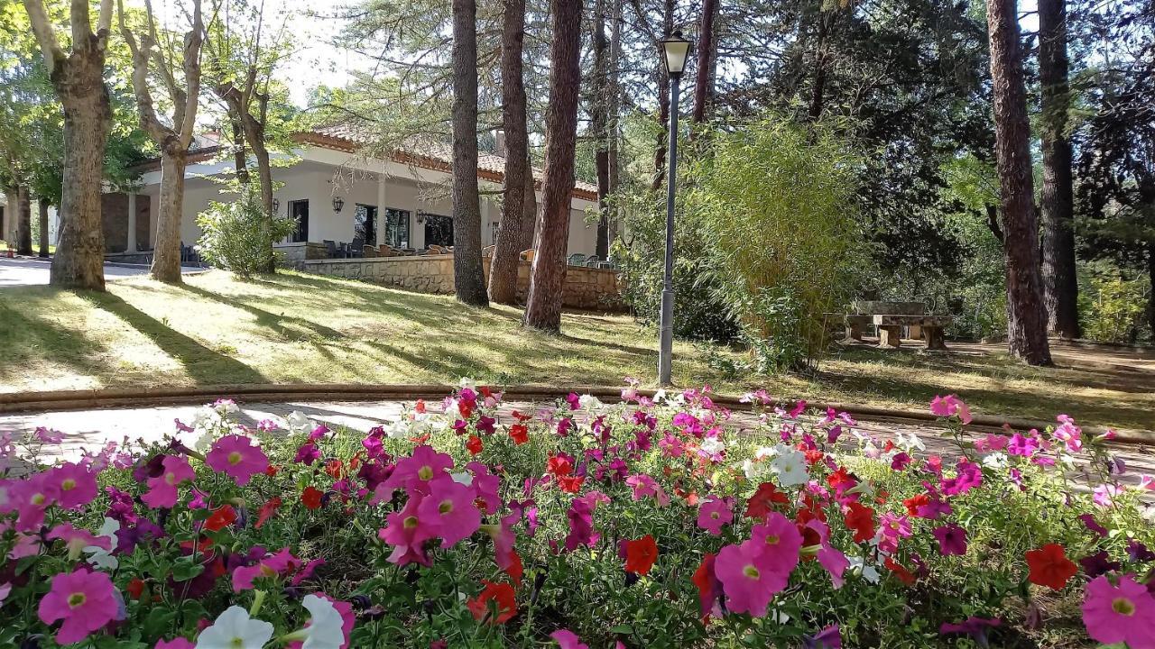 Hotel Balneario De Retortillo Buitenkant foto
